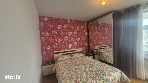 Apartament 3 camere de vânzare - Zona Precista