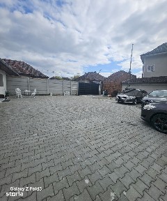Două apartamente la casă de vânzare - zonă Cantemir, Oradea