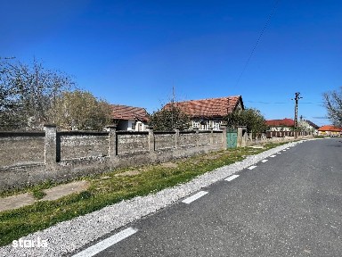 Casă tradițională la sat +teren 1.500 mp. Sat Săbolciu-47.000euro neg