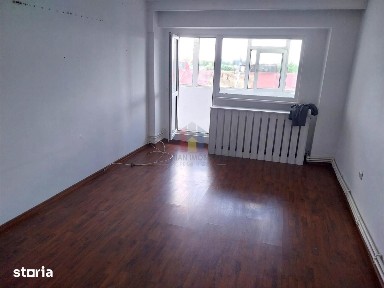 SPATIOS! Apartament 3 Camere, zona catedrala 82 mp