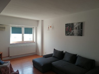 Proprietar.Apartament 3 camere ultra central.