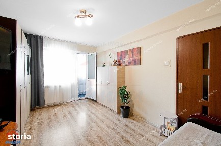 Apartament 2 camere decomandate, Micro 19 etaj 7/10, vedere panoramică