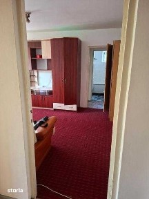Inchiriez apartament 2 camere, semidecomandat, zona Florilor