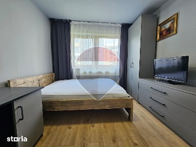 Renovat! Inchiriez 3 camere, decomandat, balcon, AC in Manastur
