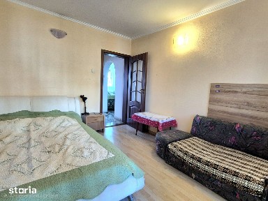 Apartament 3 camere - metrou 1 Dec.