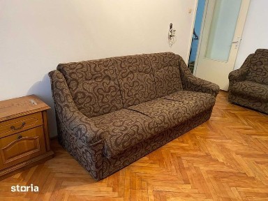 dau in chirie apartament 3 camere decomandat
