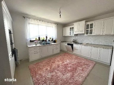 Casa 4 camere 265mp, zona Selimbar