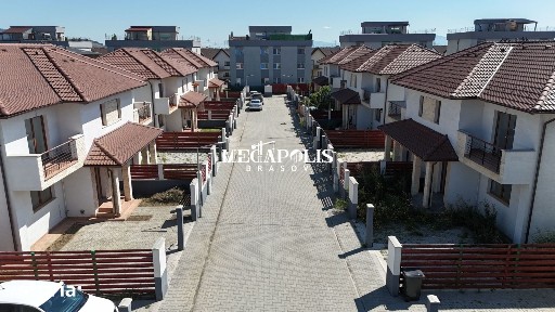 Intrarea in Sanpetru / Cartier Privat / Credit