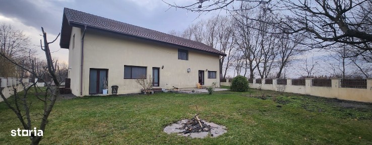 Casa in Stupini pe P+M, 5 camere, garaj 53 mp,SU 348 mp, teren 1000 mp