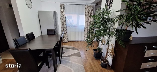 Apartament etajul 3, Livada Meses