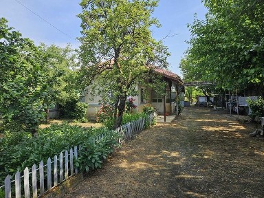 Casa + teren de vanzare sat Ciocoveni comuna Valea Dragului