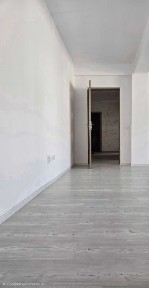 Persoana fizică, vând apartament cu 3 camere- Valea Lupului