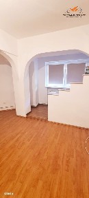 Apartament 2 camere decomandat, etaj 1, 2 balcoane, Cetate !
