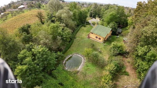 Vanzare - Proprietate deosebita, teren 44 ari