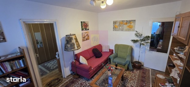 Apartament cu 2 camere de vanzare in Campina, parter