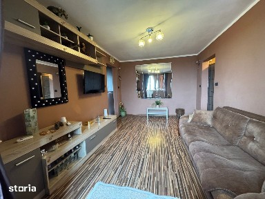 Apartament 2 camere, balcon, centru Arad