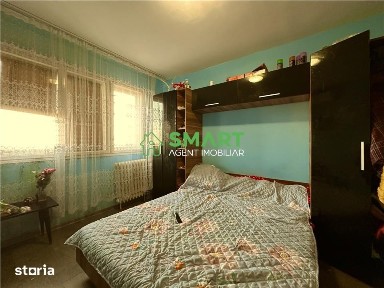 Apartament 2 camere, decomandat. Zona Aurel Vlaicu, Arad