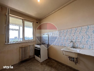 Apartament 2 camere, Metrou 1 Mai Chibrit-Domenii Renovabil Luminos