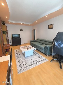 Vând apartament cu 3 camere, decomandat, etaj 2, Obcini