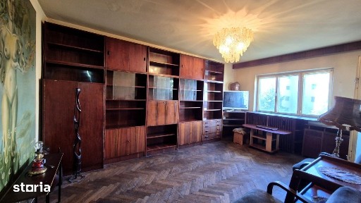 Apartament 2 camere, decomandat, etaj 2, cartier Grivita, Targu Jiu