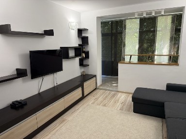 inchiriez apartament 2 camere Favorit