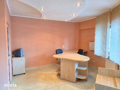 OSTROVENI - Etaj 1 - Spatiu cu vizibilitate - Cabinet medical/birouri