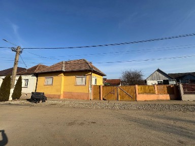 Casa cu teren 1000 mp intabulat si cadastrat