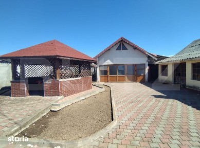 Casa P 5 camere, 140 mp, 1.045 mp curte, 47 m deschidere, zona Bradest