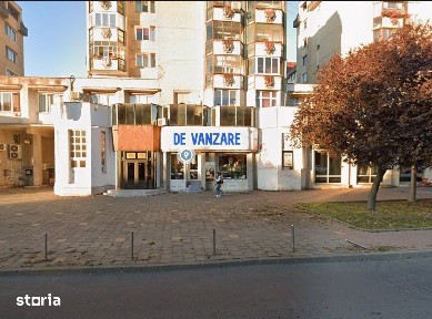 Central 445,3 mp utili - Spatiu comercial masiv - Parter cu vitrina si