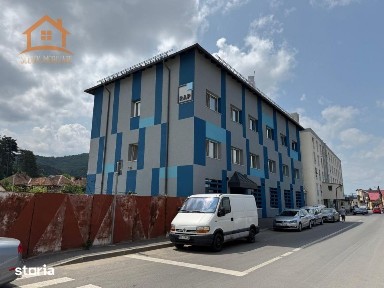 Imobil ideal pentru echipe de muncitori, 18 camere de inchiriat, zona