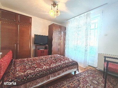 Apartament 2 camere Calea Bucuresti, etaj 2/4, centrala, 2 balcoane
