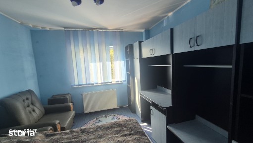 Apartament 3 Camere, Decomandat, Etaj 1, Zona 1 Mai