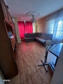De vanzare-apartament 3 camere decomandat