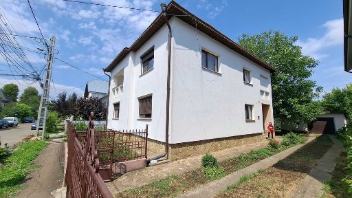 Casa de vânzare zona rezidențială