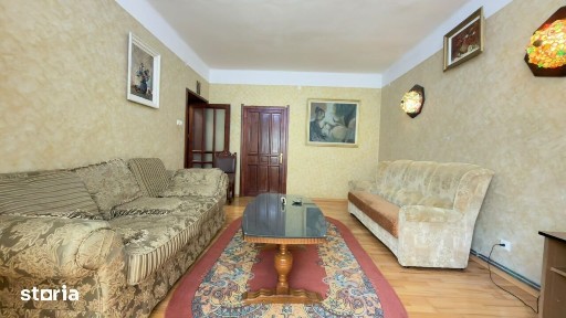 Acces rapid la facultati, Apartament 3 camere, decomandat 500 €