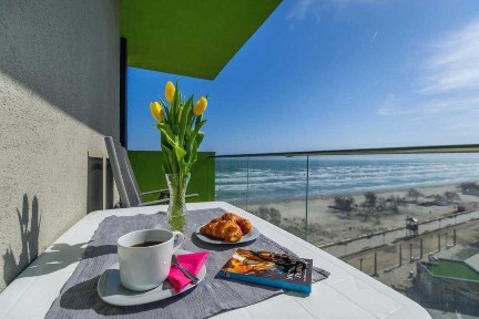 Ap. 3 camere renovat ultra premium|Frontal la mare|Alezzi Beach Mamaia