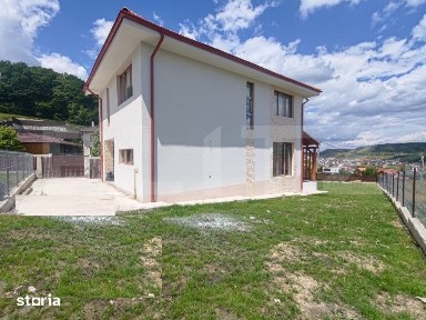 Casa individuala 120mp, teren 702mp, zona rezidentiala Chinteni