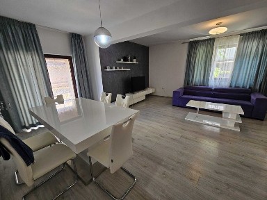 Casa P +1 + curte Domnesti ( str Chimirului )