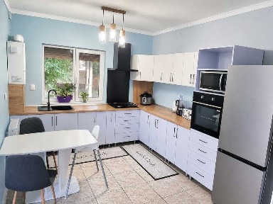 Casa 4 camere zona Cantemir