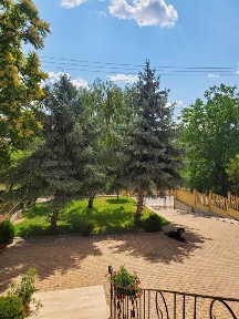 vand casa Str. Adevarului