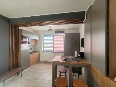 Studio de lux Azimuth - Stefan Building / Proprietar