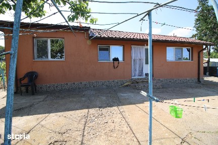 Vand/Schimb casa 3 camere Tulucesti, utilitati, teren 1140mp