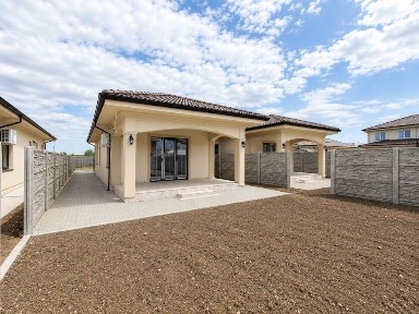 Duplex nou 88 mp utili | 2 dormitoare | Total teren 370 mp | Terasă acoperită 18 mp | 159.000 € TVA inclus