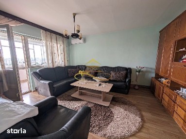 Apartament 3 camere decomandate, str.9 Mai