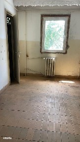 Apartament 2 camere decomandat,Bicaz,etaj 4,sarpanta