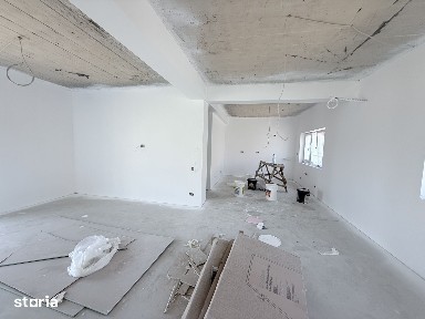 Duplex deosebit, 5 camere, curte generoasa, zona Safirului-Gladiolelor
