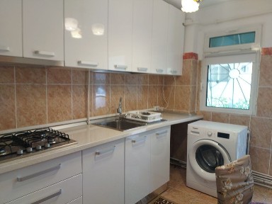 De vânzare ap.p/4,Centrală termică,balcon,renovat complet.