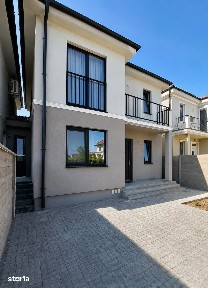 Duplex despartit prin camera tehnica 120mp utili Toate Utilitatile
