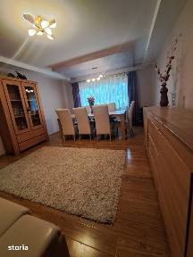Vanzare - Apartament 4 camere