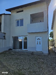 Oferta vanzare parte din duplex P+M Pitesti, 138000 EURO